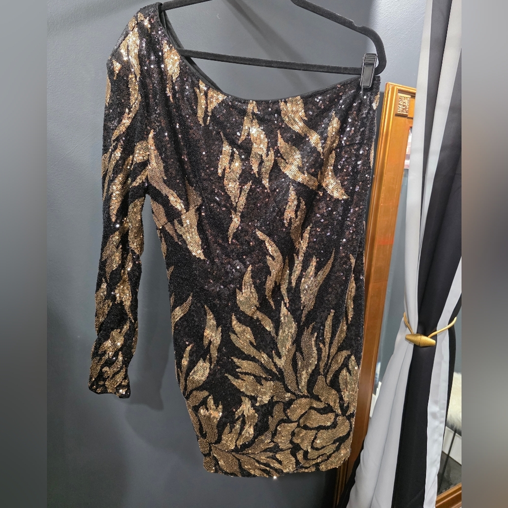 Fashion Nova Black and Gold One Shoulder Dress